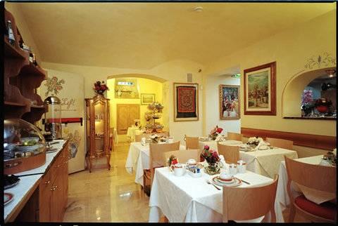 Dieci Hotel 4*