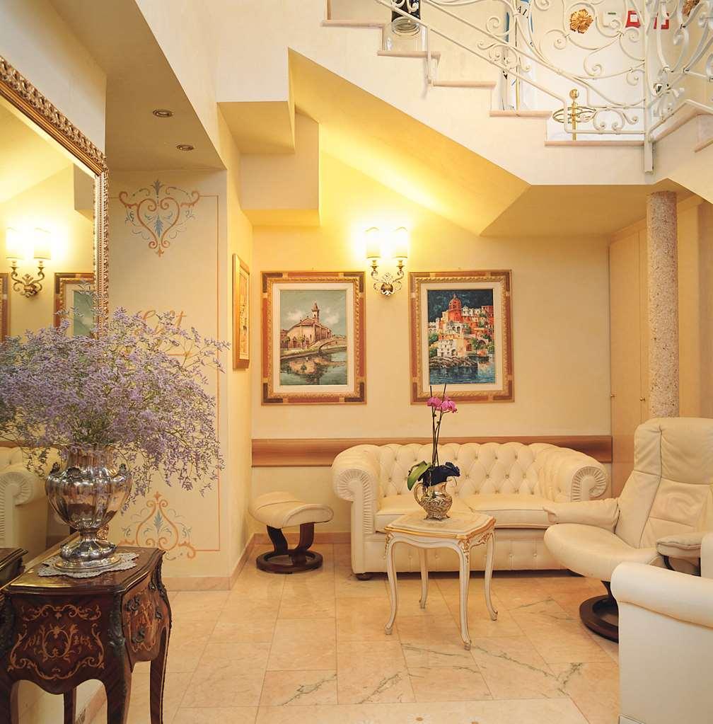 Dieci Hotel 4*