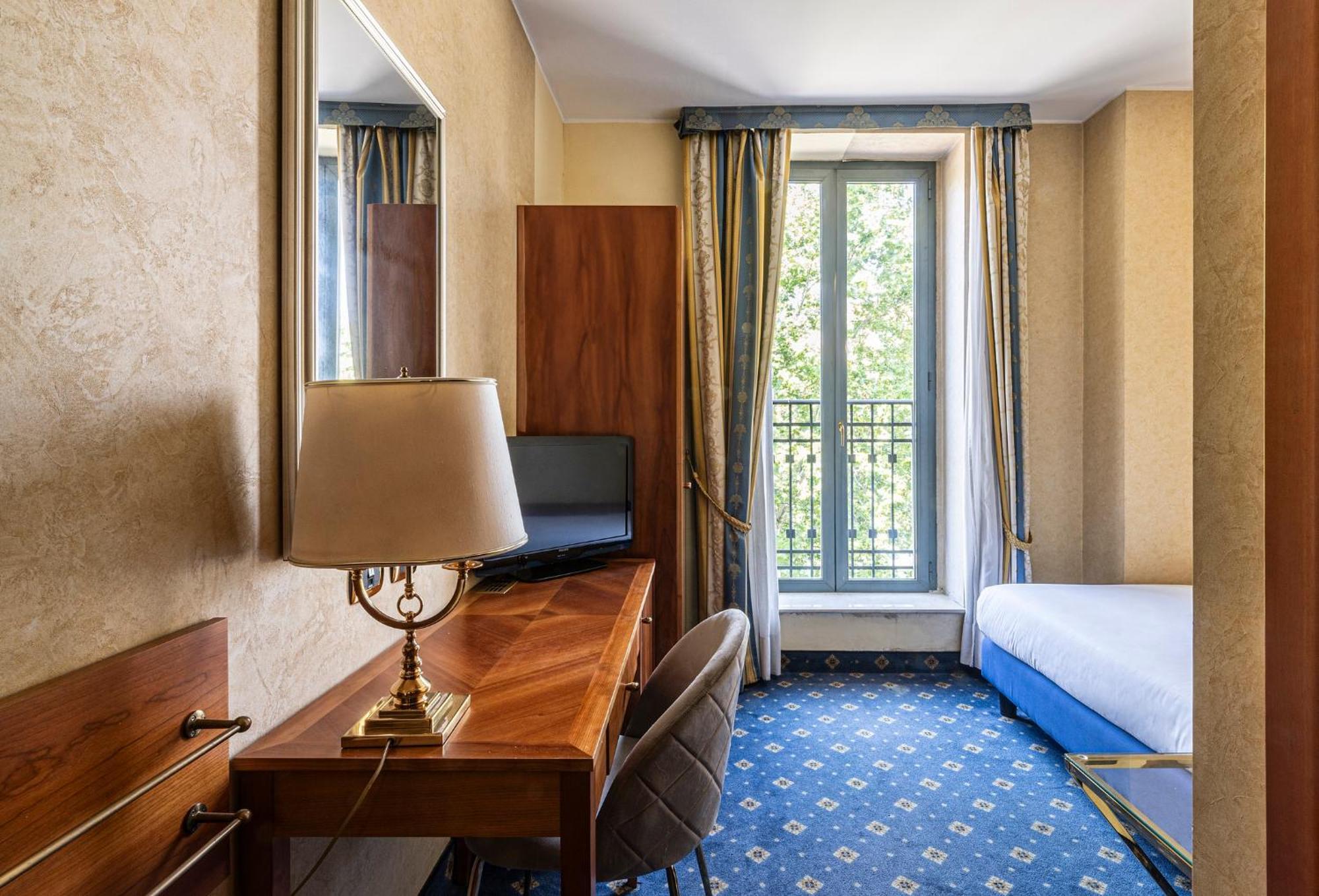 Dieci Hotel 4*