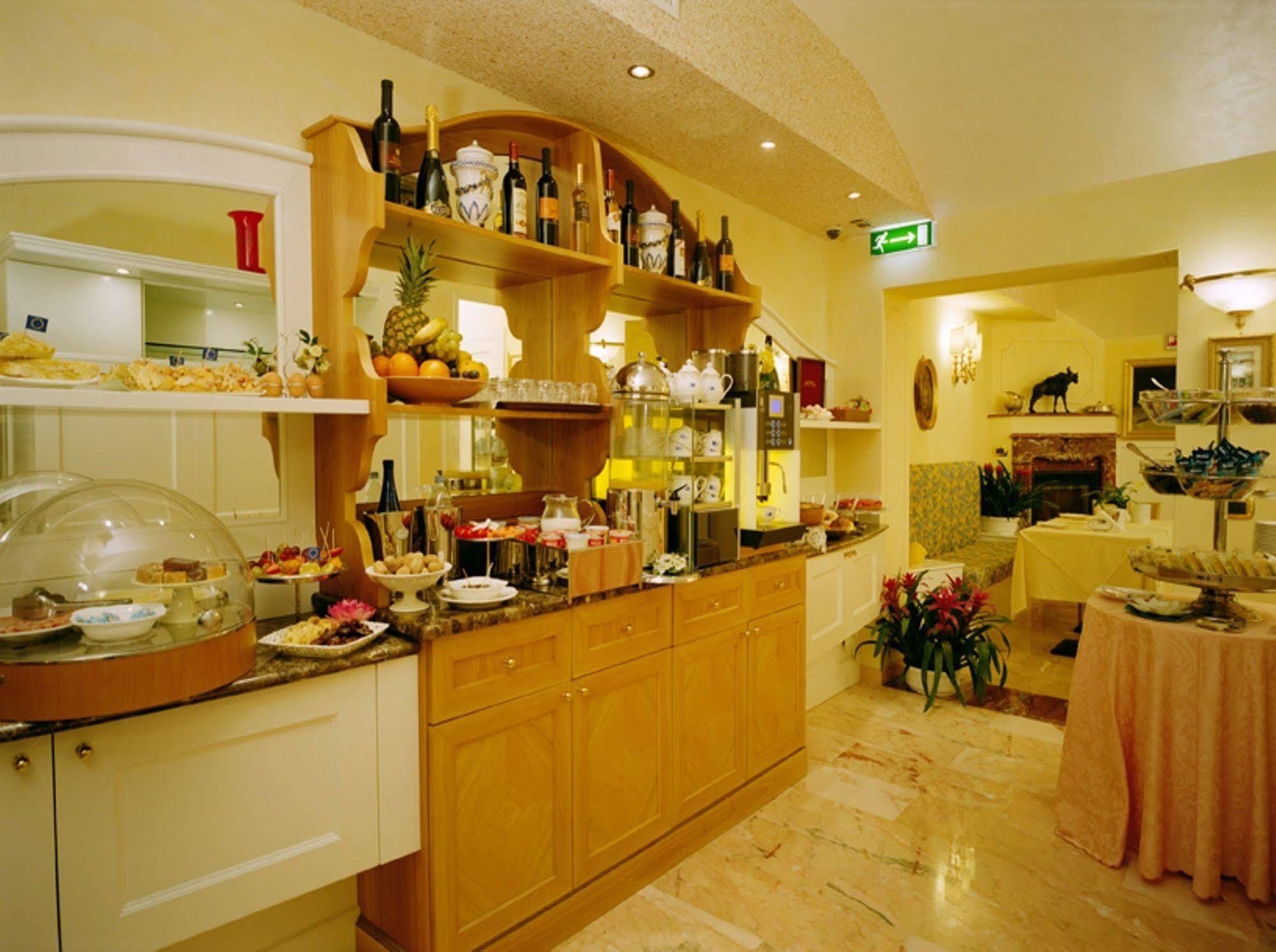 Dieci Hotel